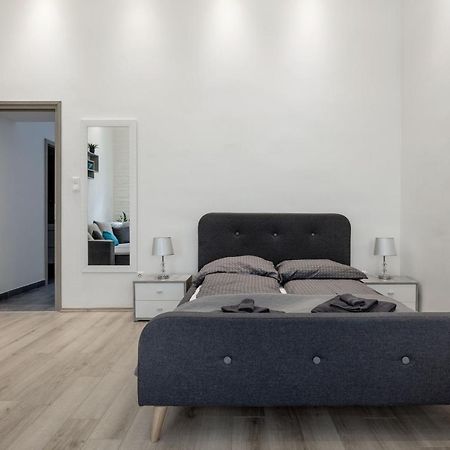 Elegant Studio In Central بودابست المظهر الخارجي الصورة