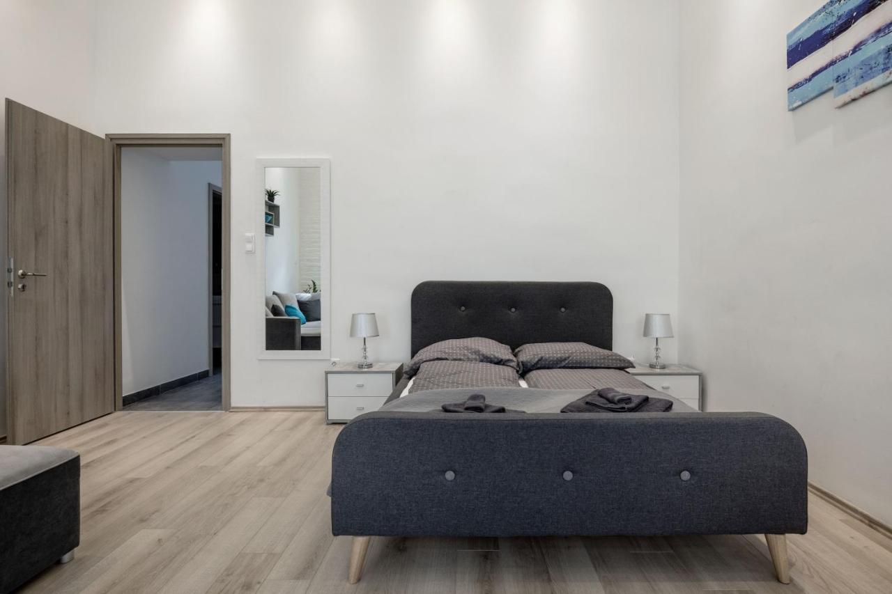 Elegant Studio In Central بودابست المظهر الخارجي الصورة
